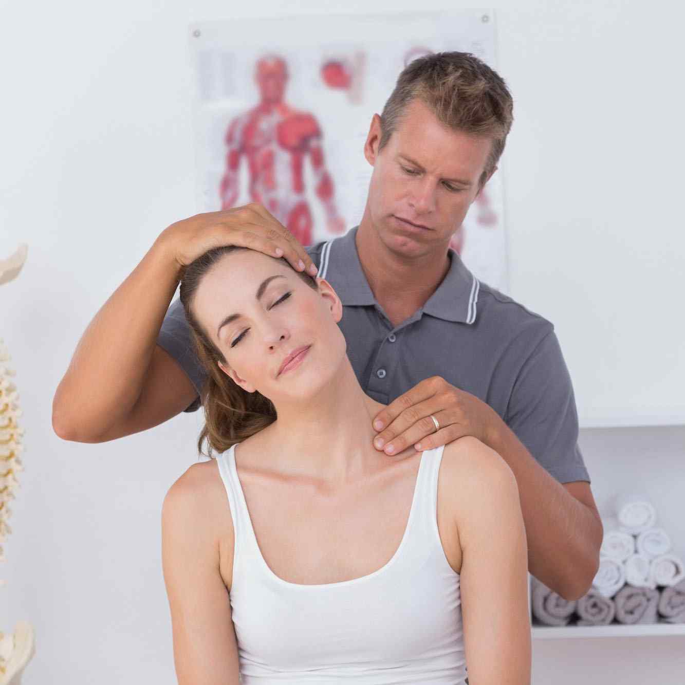 https://starkidsmedicalcenter.com/wp-content/uploads/2015/12/kiroprakticar.jpg